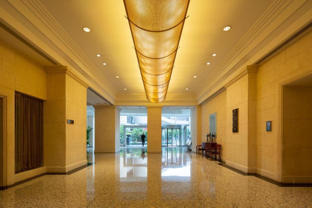 Kai Wah Plaza International Hotel Kunming Bagian luar foto