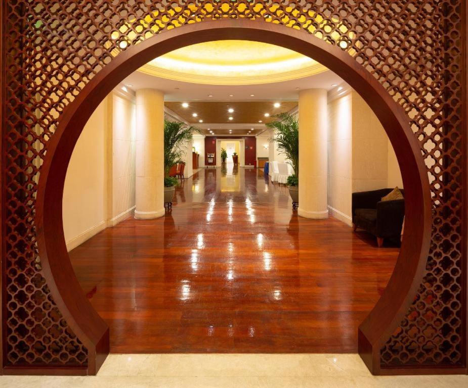 Kai Wah Plaza International Hotel Kunming Bagian luar foto