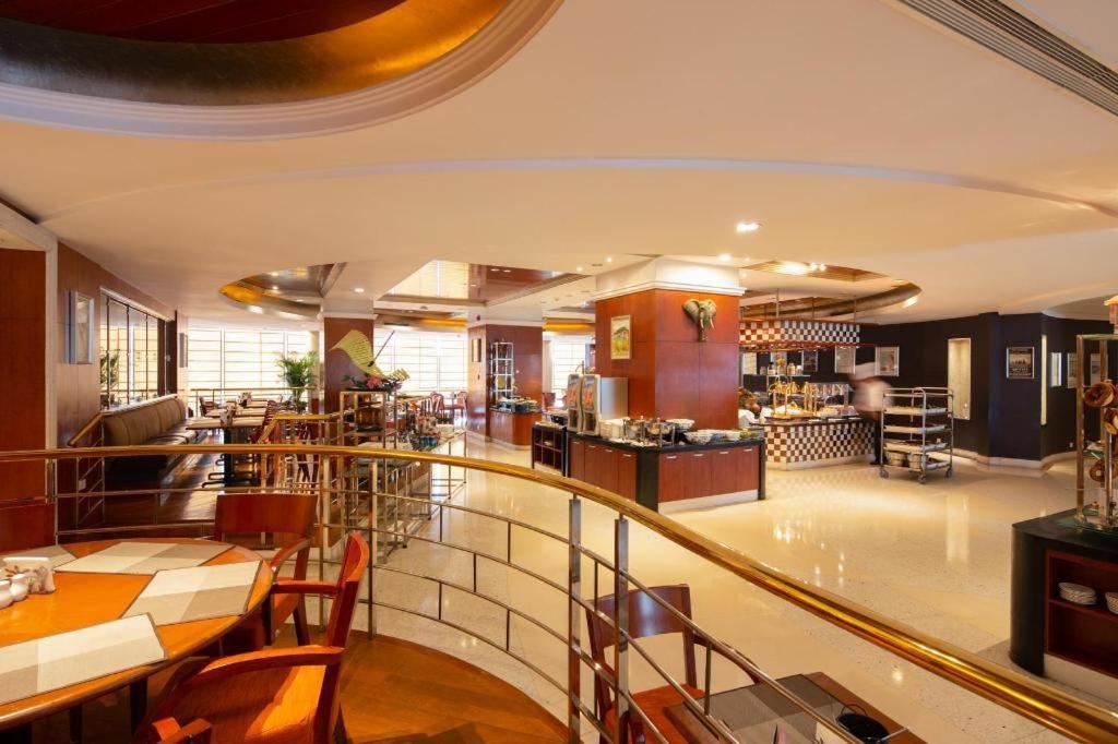 Kai Wah Plaza International Hotel Kunming Bagian luar foto